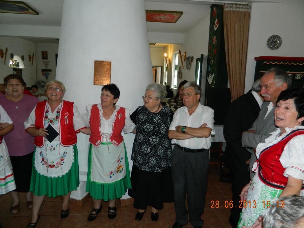 Góbé Csárda Hotel Nagyvárad Kültér fotó